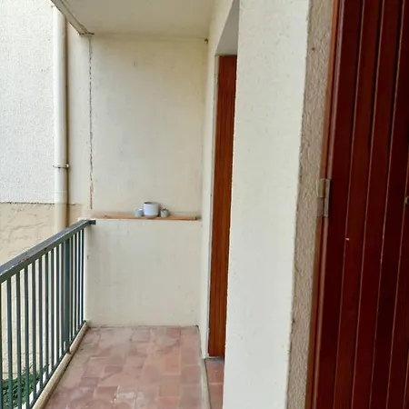 Proche Avec Terrasse Et Jardin Privatif * Hyères